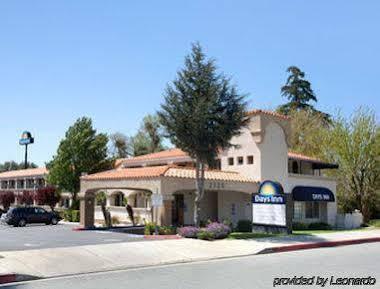 Days Inn By Wyndham Banning Casino/Outlet Mall Exterior photo
